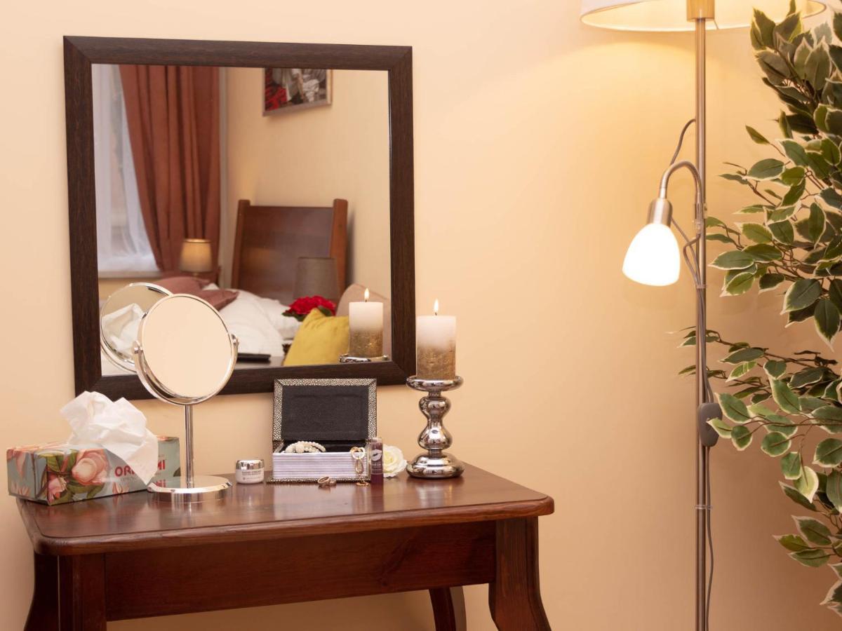 Lviv Suites At Shopena St. 4 Bagian luar foto